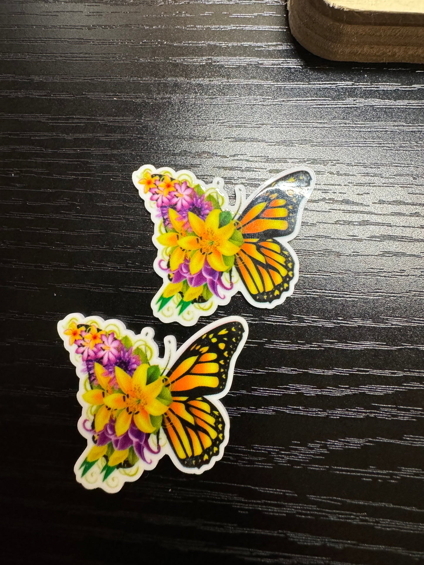 Nature Acrylic Cabs